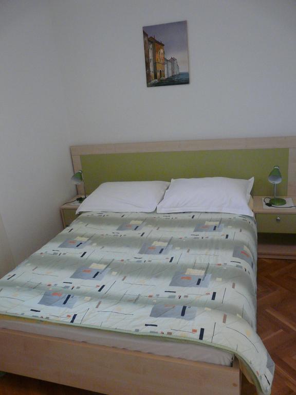 Apartments Mirela ポレッチ エクステリア 写真
