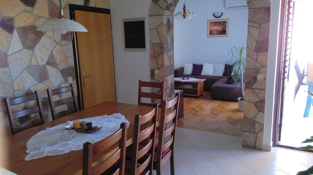 Apartments Mirela ポレッチ エクステリア 写真