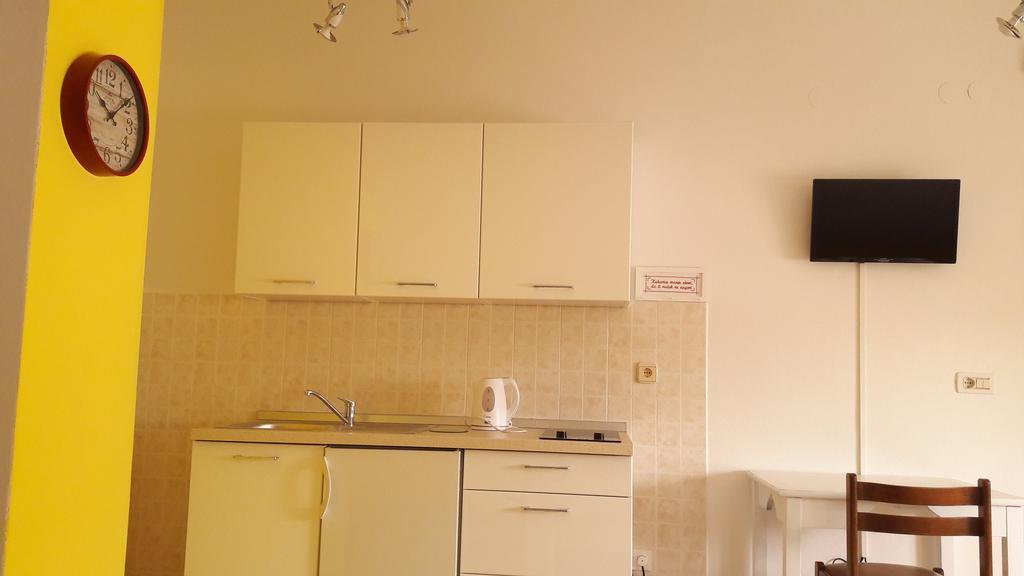 Apartments Mirela ポレッチ エクステリア 写真
